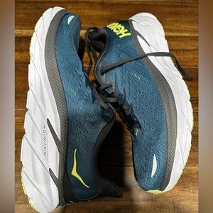 Hoka Clifton 8